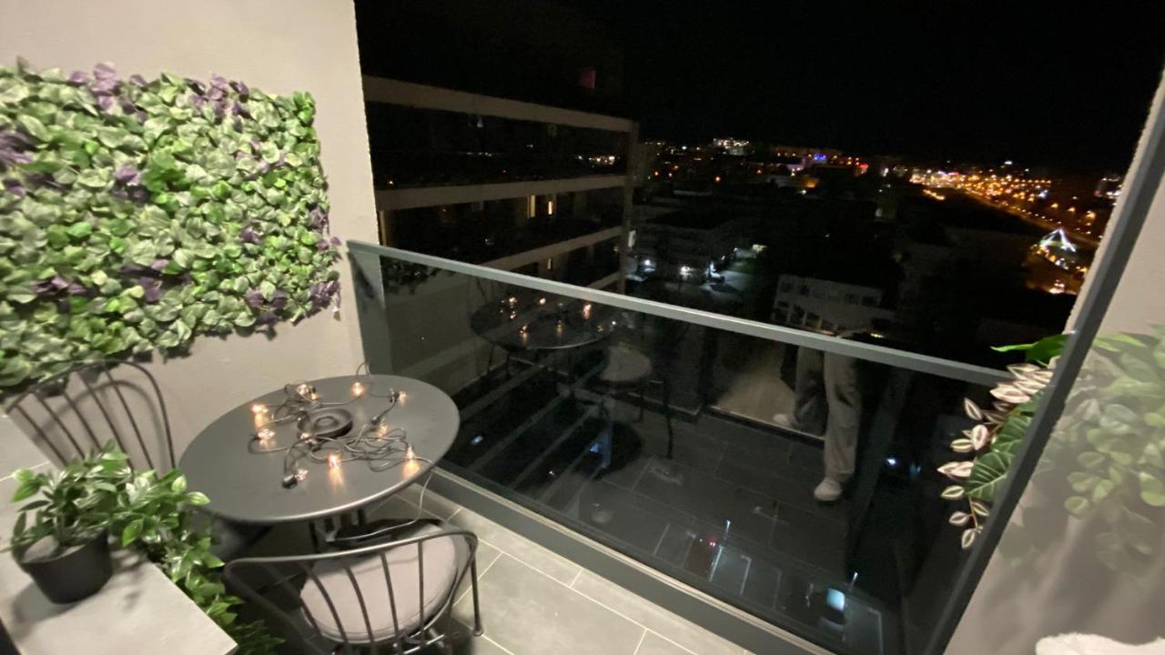 Palas Mall Apartment Q Residence Iasi Eksteriør billede